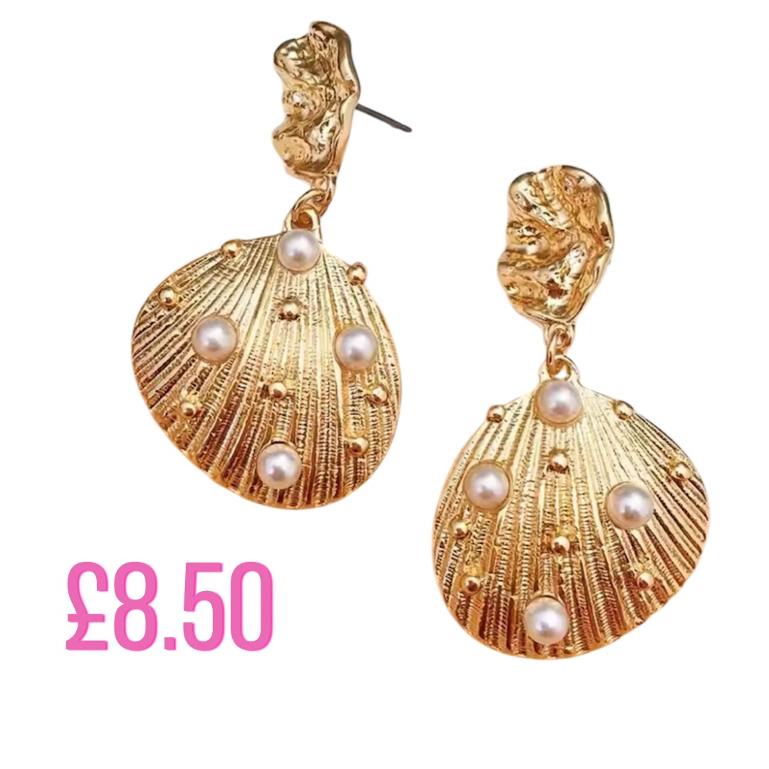 Jewellery Pearl shell earrings